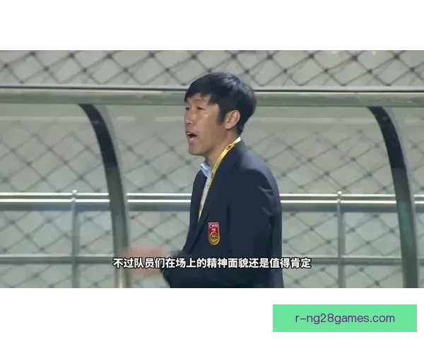 孙兴慜比赛后温情安慰倒地对手展现体育精神魅力